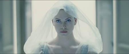 aeon1 Those "brain talk" outfits constantl remind me of a trilogy called Lord of the Rings.