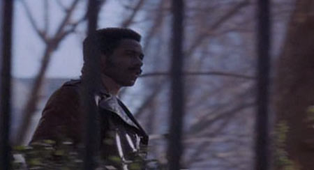 Shaft-1971-Walking